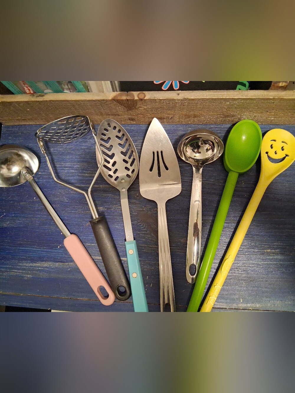 Assorted Vintage Kitchen Utensil Set - Multipurpose Cooking Tools